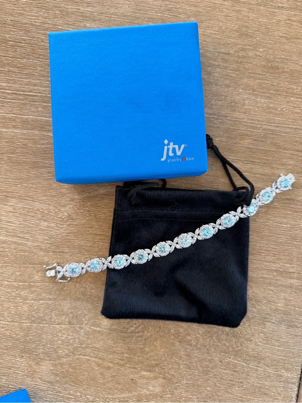 JTV Bella Luce Aquamarine and Platinum over Sterling Silver Tennis Bracelet NWOT - Picture 2 of 3